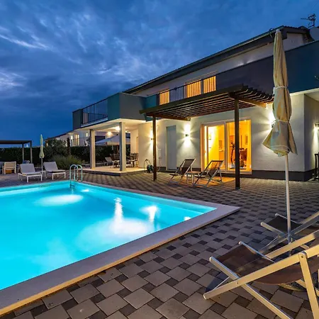 Luxe Woning In Vakantiehuis