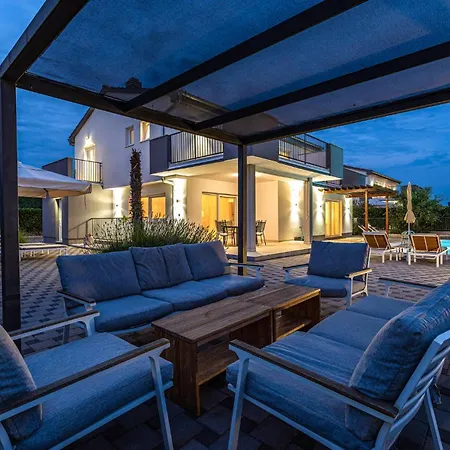 Luxe Woning In Vakantiehuis