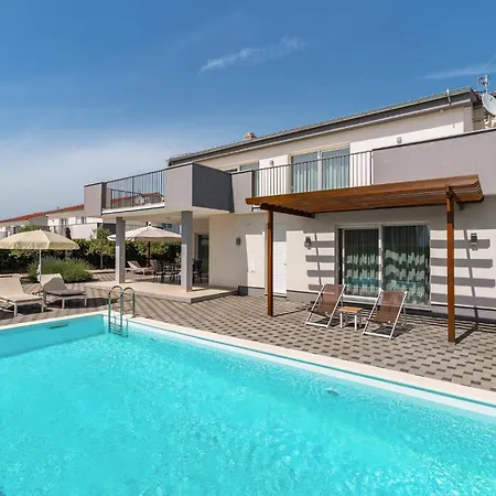 Luxe Woning In Debeljak