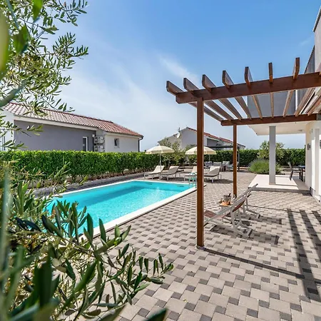 Luxe Woning In Debeljak