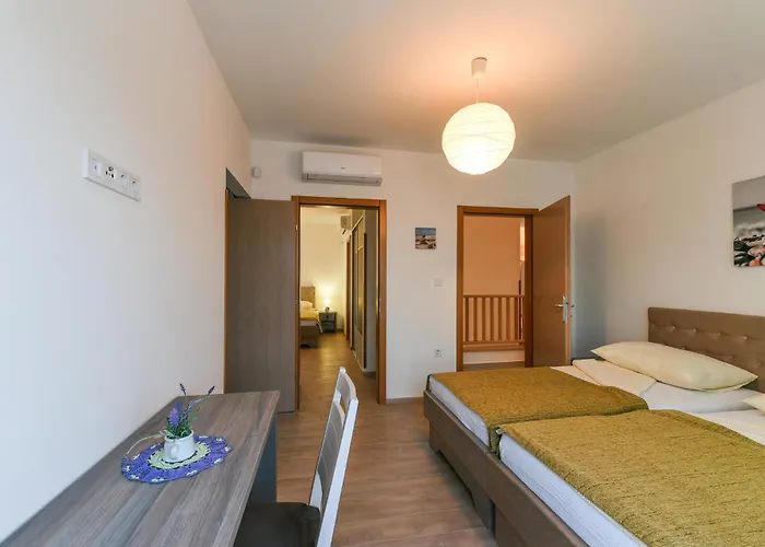 Gorgeous In With Wifi Vakantiehuis Debeljak